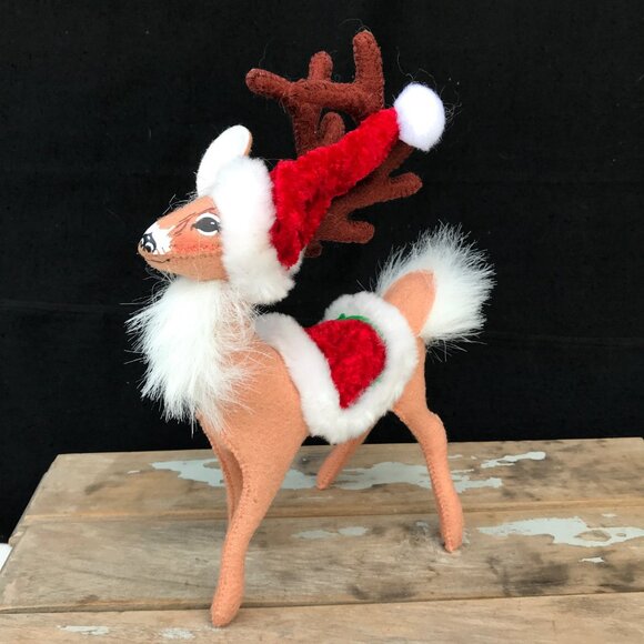 2012 Annalee 10" Christmas Reindeer - Picture 1 of 9